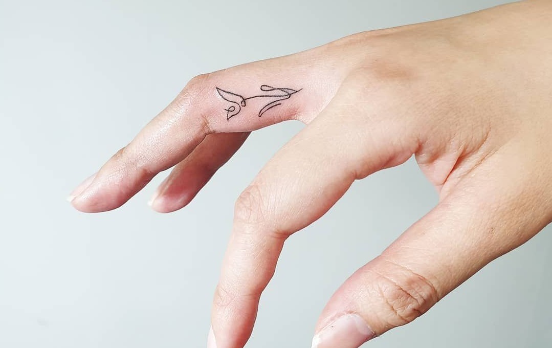 tatouage sur les doigts signification tatouage sur les doigts signification