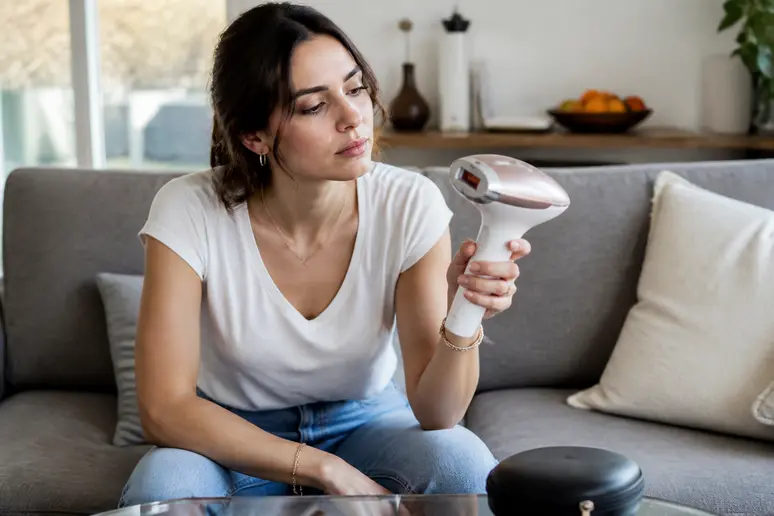 Analyse de l'efficacité du Philips Lumea Prestige par une utilisatrice en France.